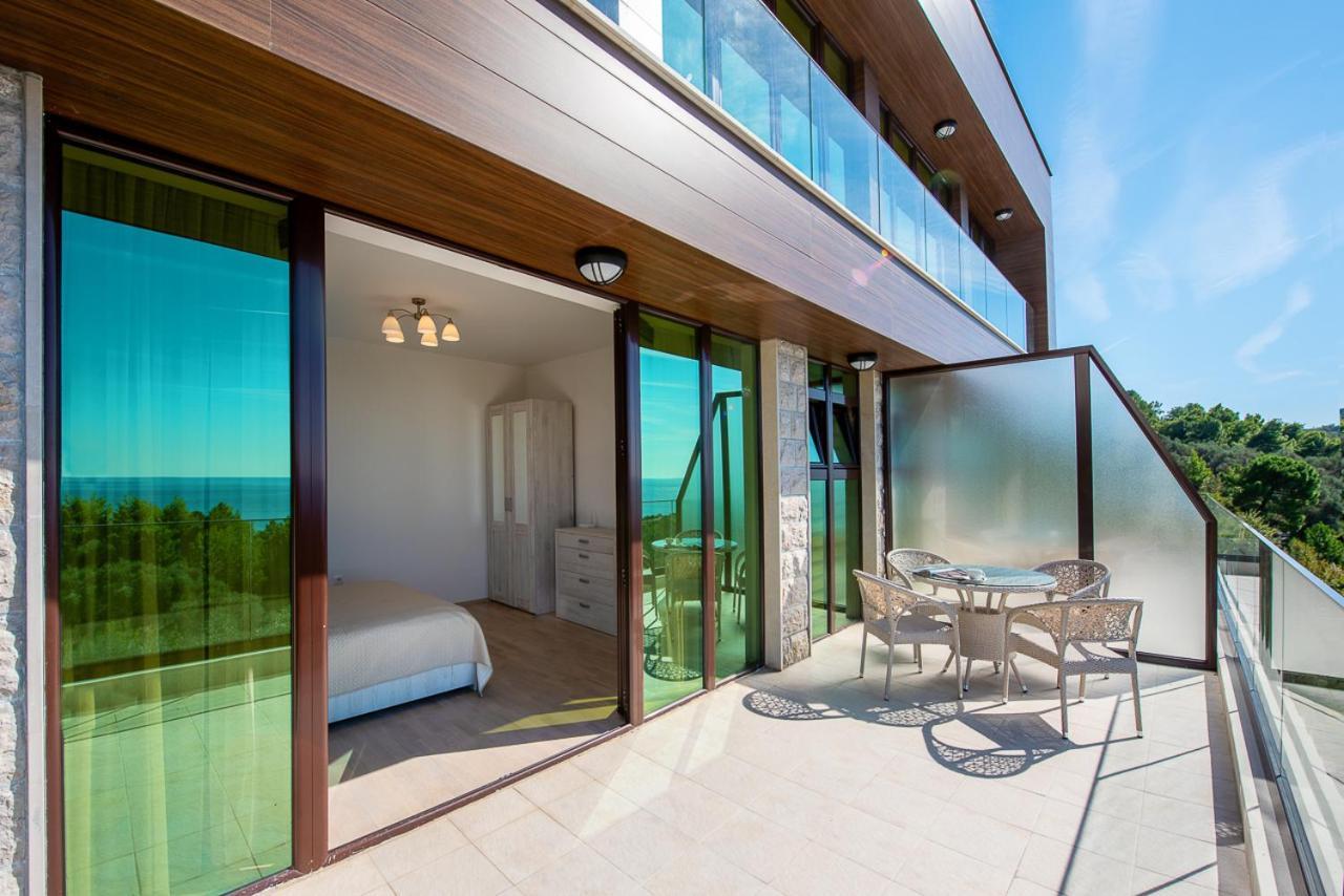 Adria Lux Apartments Sveti Stefan บุดวา ภายนอก รูปภาพ