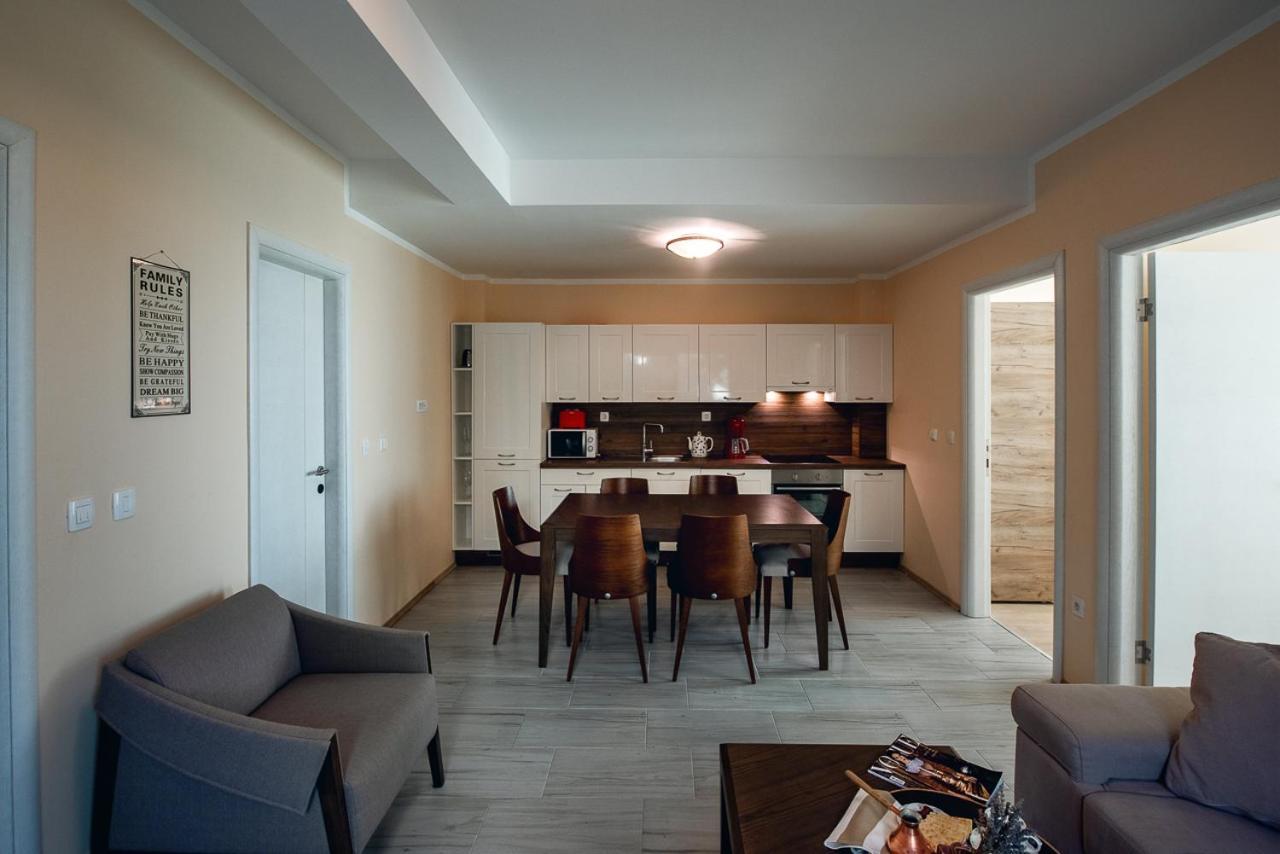 Adria Lux Apartments Sveti Stefan บุดวา ภายนอก รูปภาพ