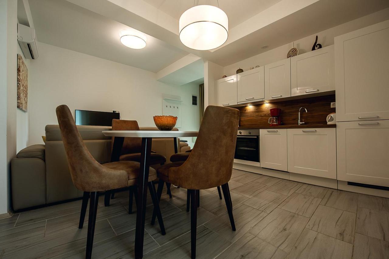 Adria Lux Apartments Sveti Stefan บุดวา ภายนอก รูปภาพ