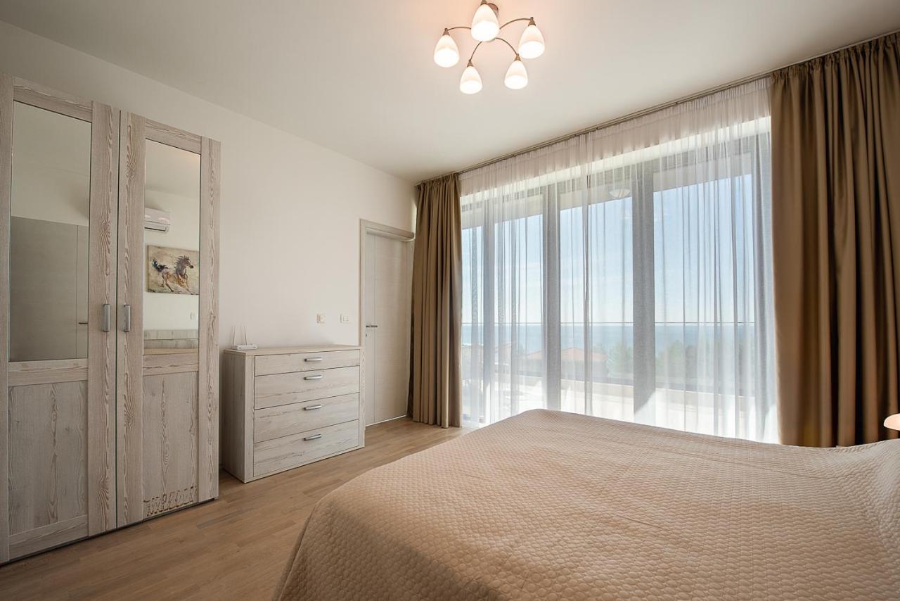 Adria Lux Apartments Sveti Stefan บุดวา ภายนอก รูปภาพ