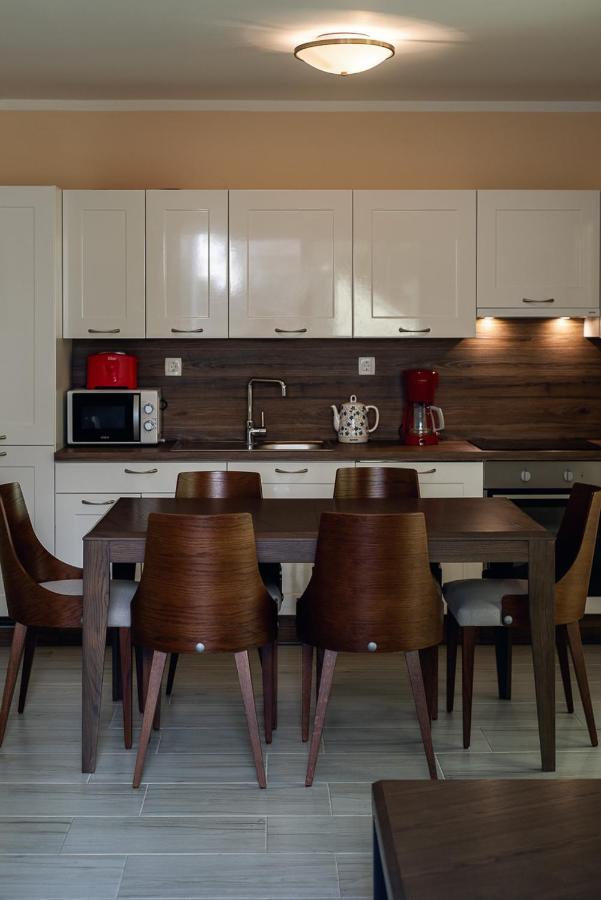 Adria Lux Apartments Sveti Stefan บุดวา ภายนอก รูปภาพ