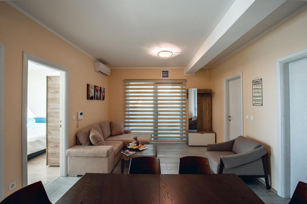 Adria Lux Apartments Sveti Stefan บุดวา ภายนอก รูปภาพ